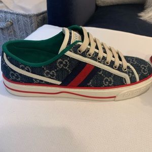 Gucci tennis sneakers